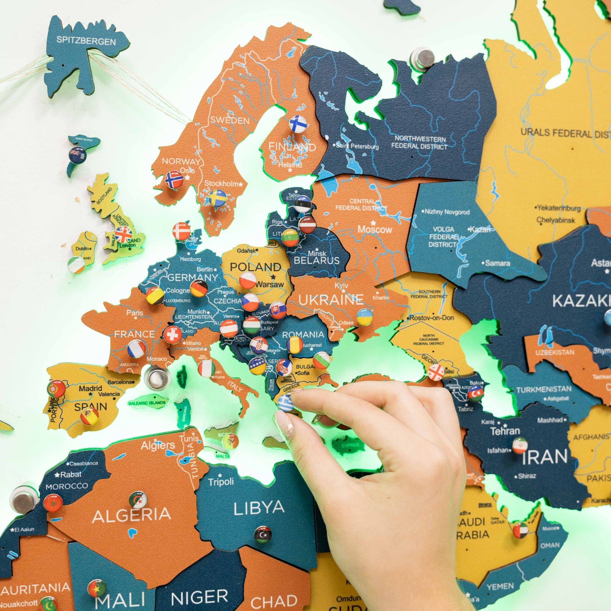 3D LED / LUMINOUS Wooden World Map 3.0 Indie - Image 12