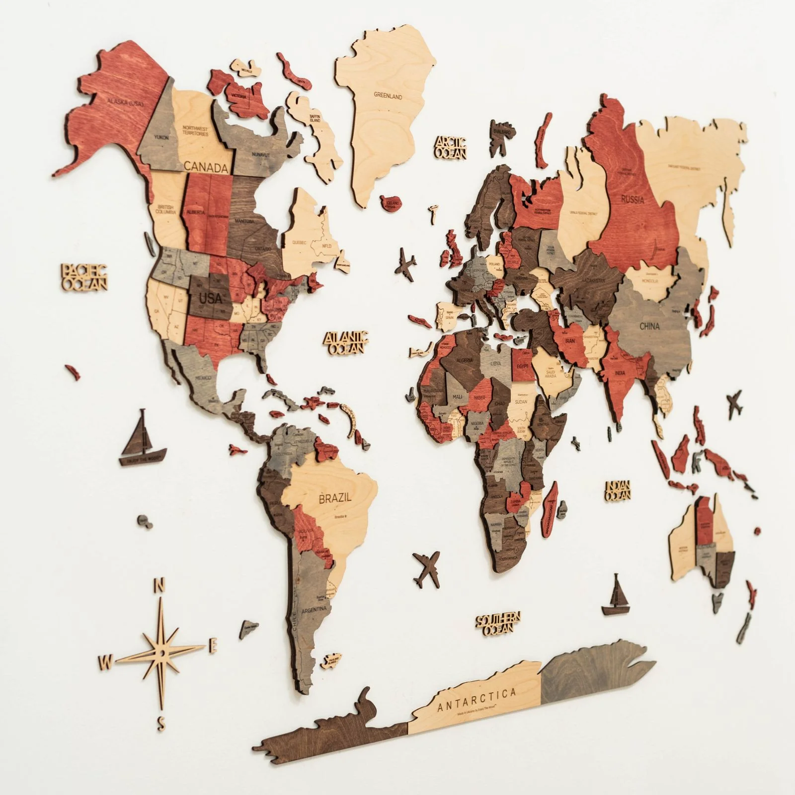 3D Wooden World Map Fusion - Image 7