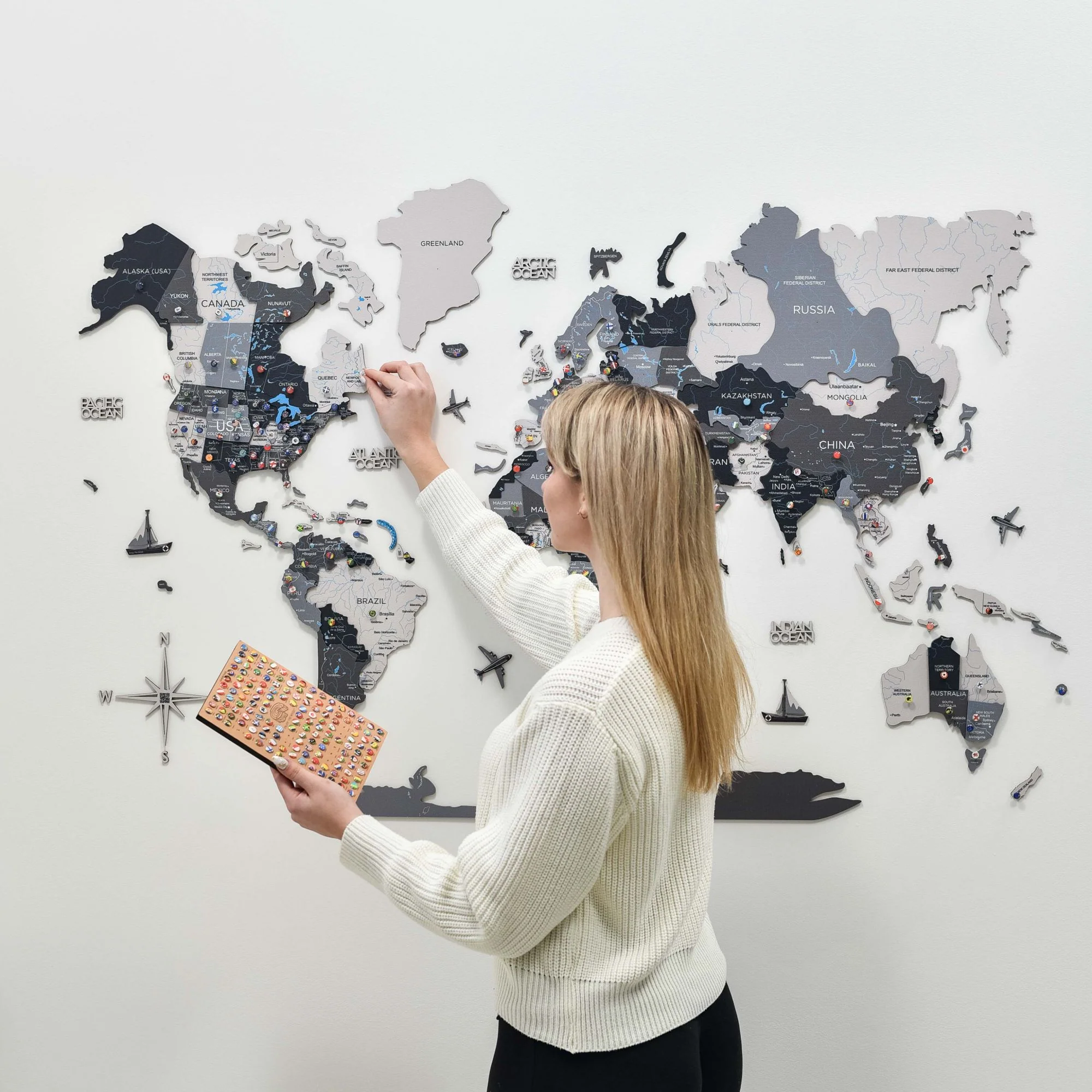 3D Wooden World Map Nordik - Image 9