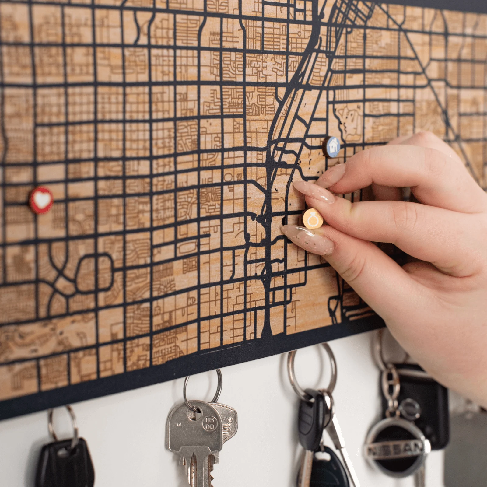 Wooden Key Holder - Image 4