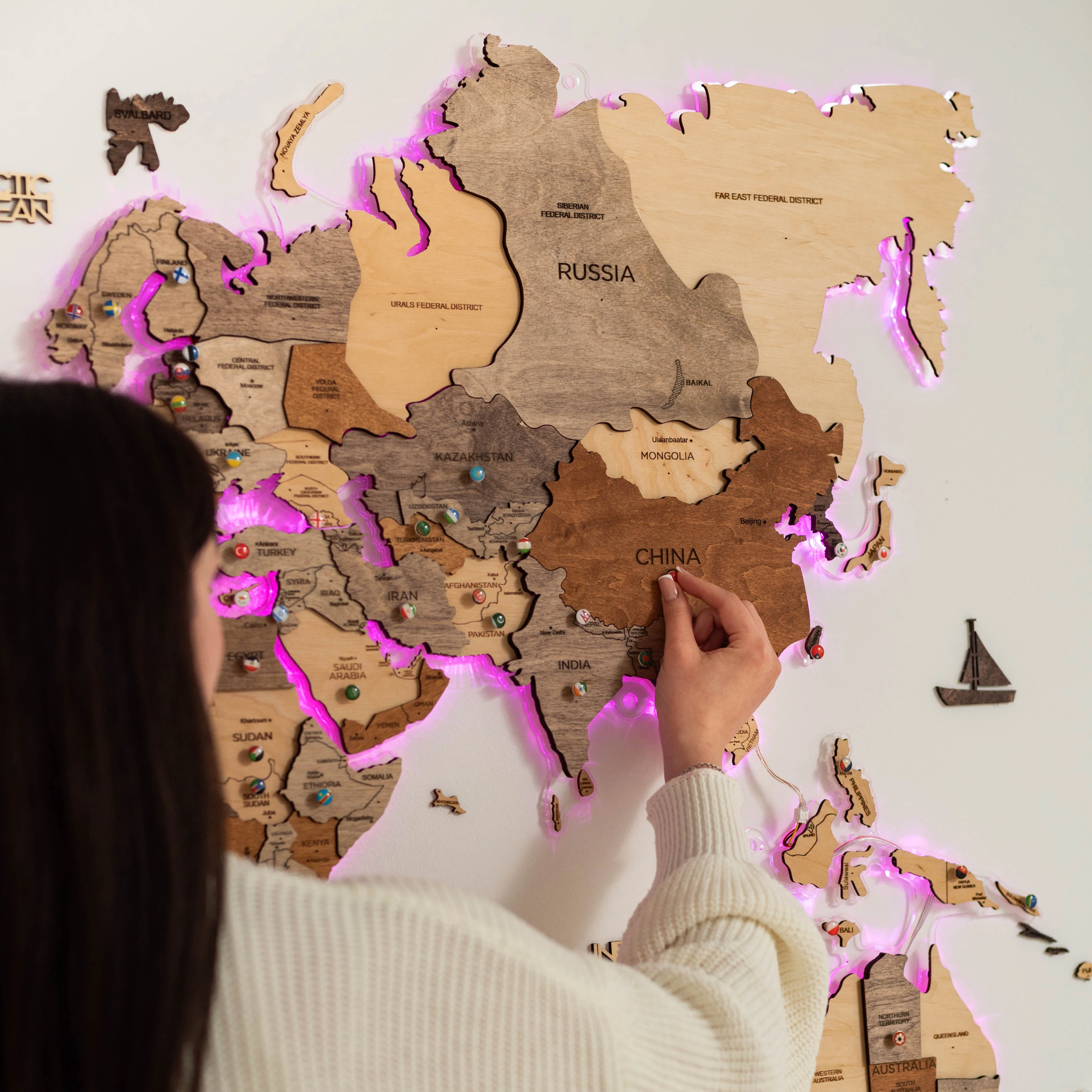 3D LED Wooden World Map 2.0 (with acrylic background) - Image 8