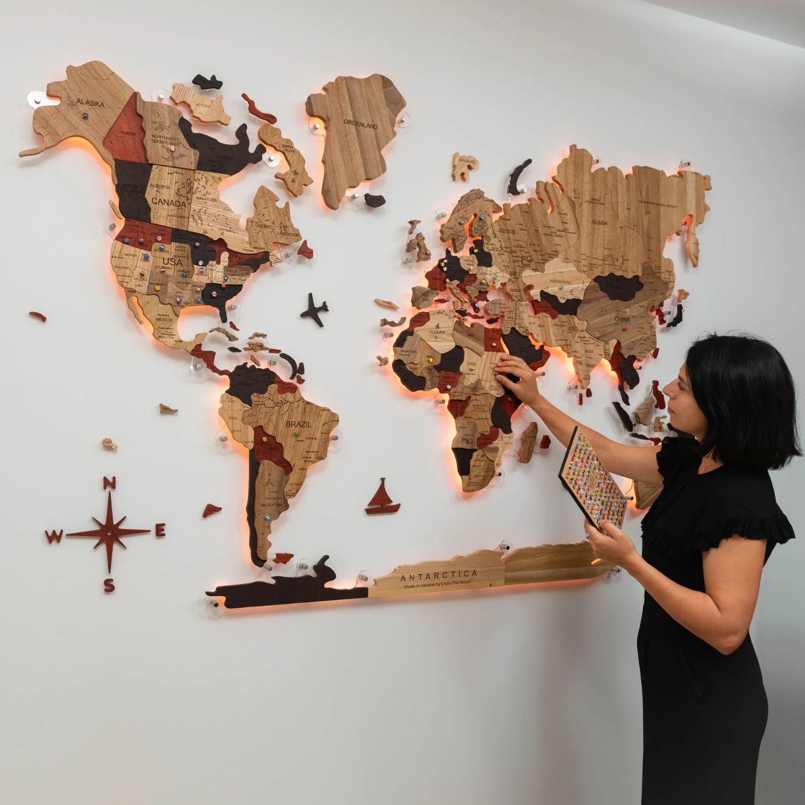 3D Solid Wooden World Map - Image 7